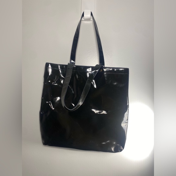 Tory Burch 17 Inch Patent Leather Glossy Black Tote Handbag - Picture 6 of 9